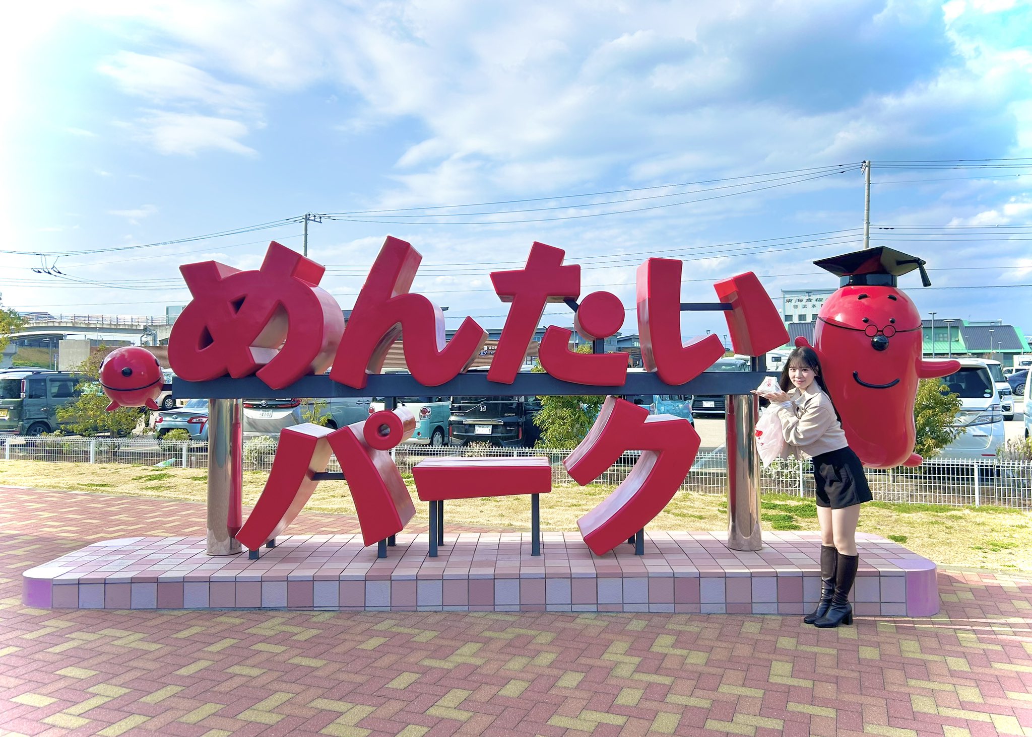 めんたいパークを紹介する白嵜美夢
